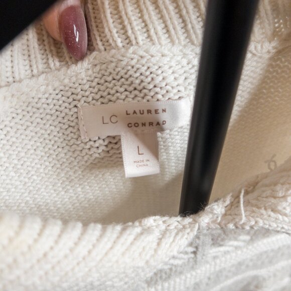 Lauren Conrad Cream Knit Polo Shirt / Sweater Top w/ Ruffled Sleeves Size Large - Picture 8 of 10